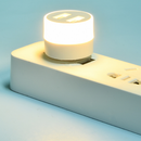 Kaasaskantav USB-jagaja koos öövalgusega